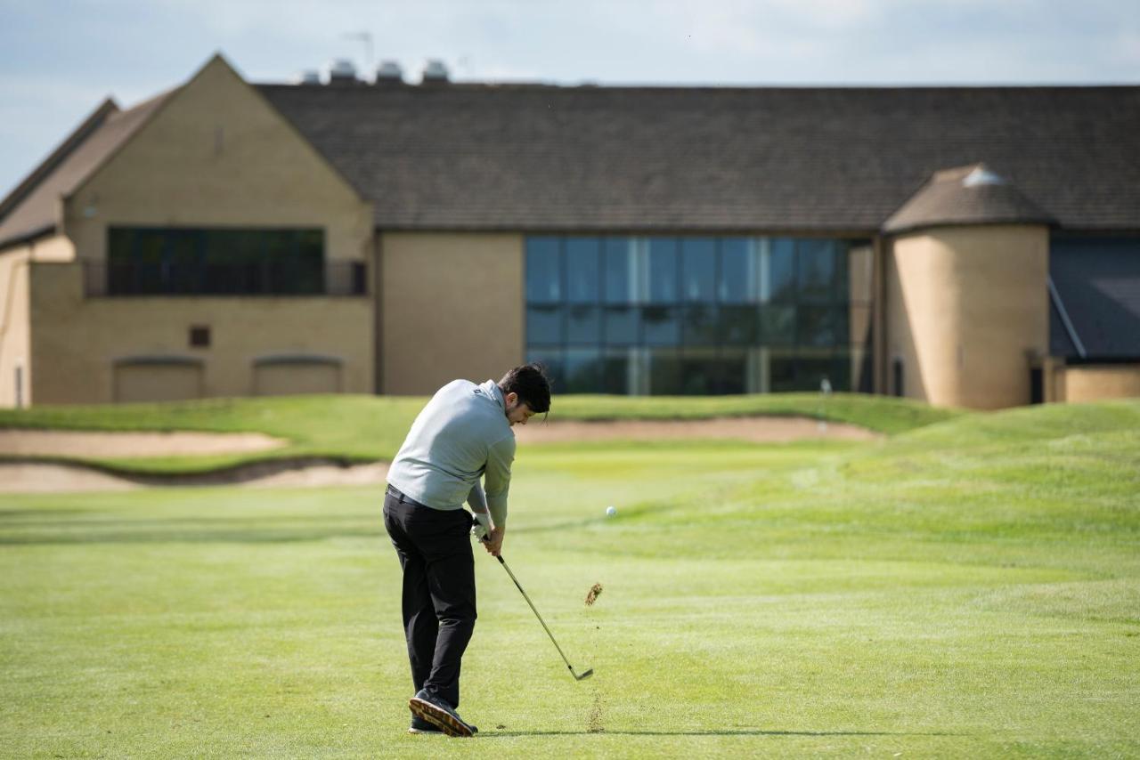 Bicester Hotel, Golf & Spa Exteriör bild