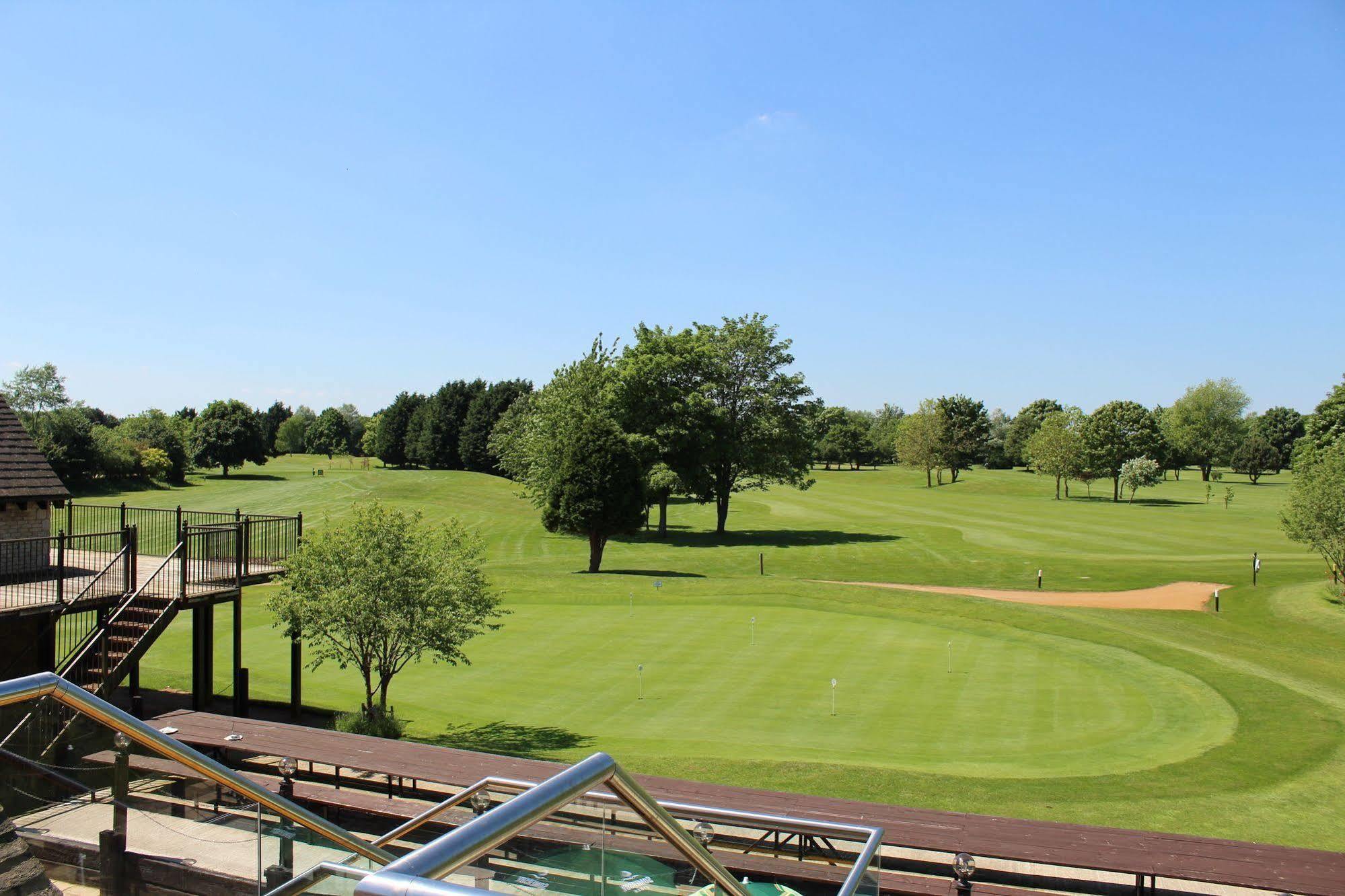 Bicester Hotel, Golf & Spa Exteriör bild