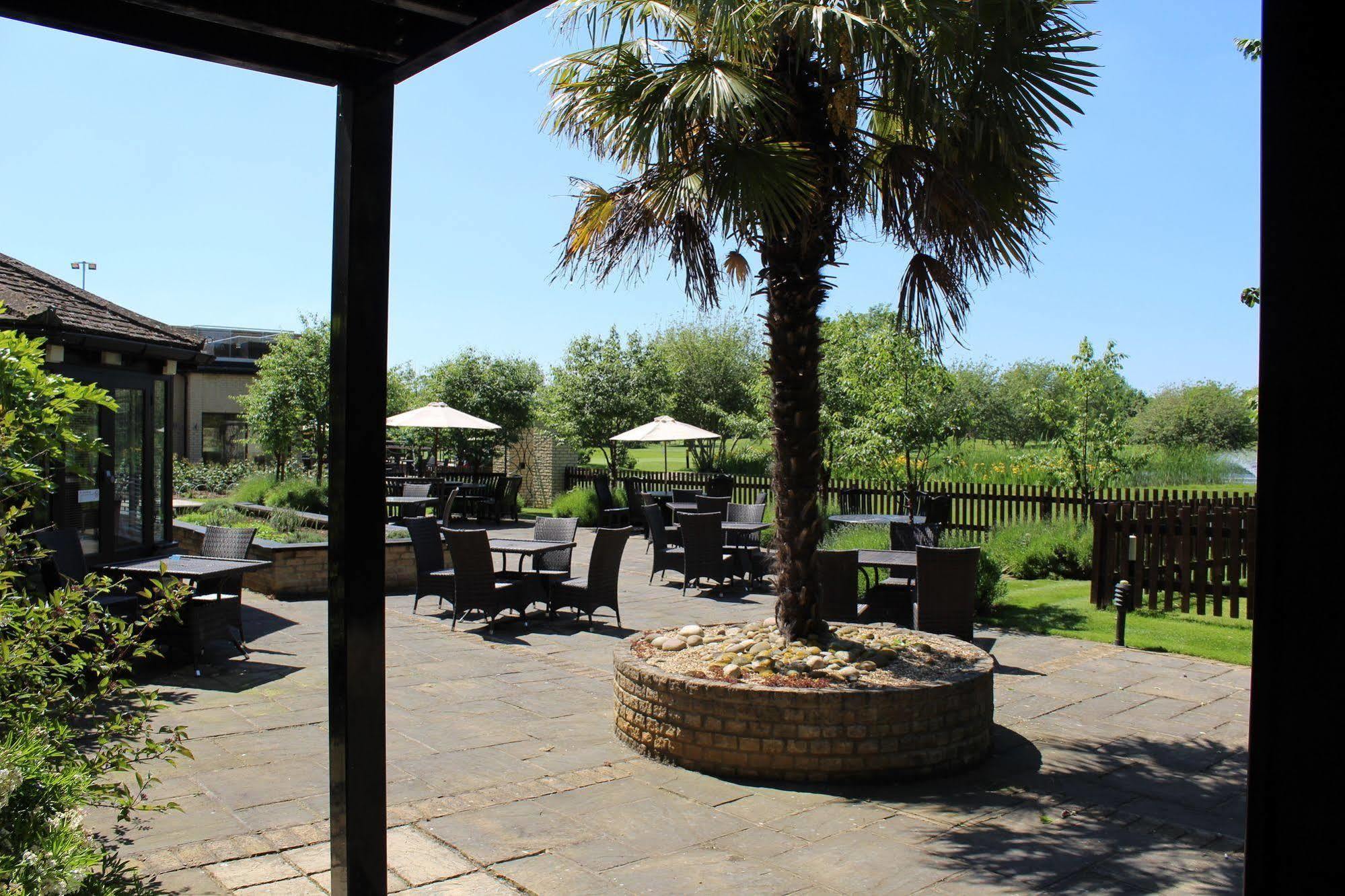 Bicester Hotel, Golf & Spa Exteriör bild